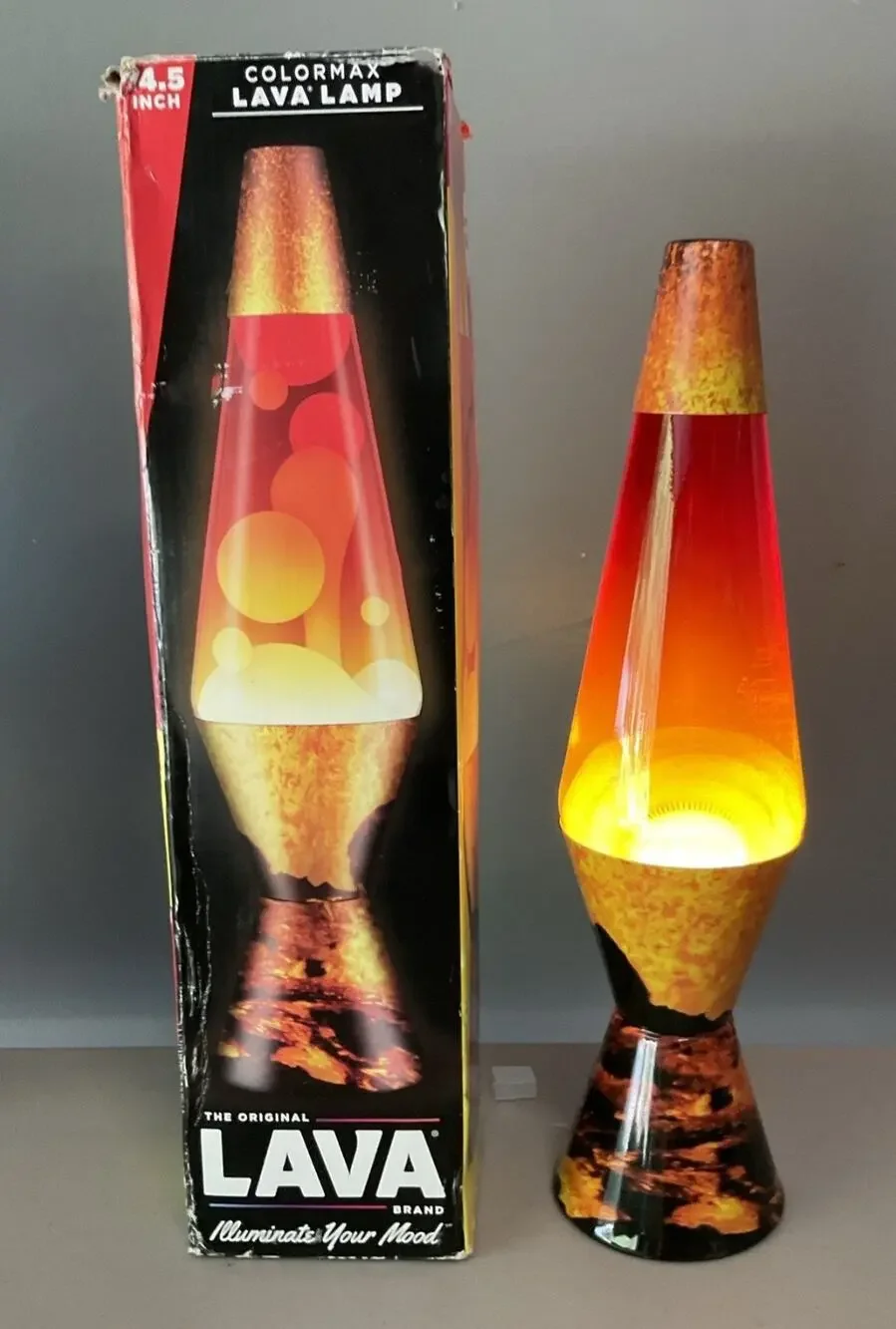 LAVA 14.5 Inch Volcano Novelty Table Lamp ColormaxTM Globe Electric New Open Box